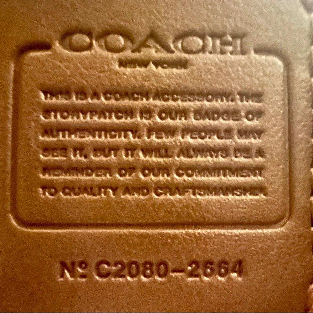 COACH Cream Linear Quilted Flap Belt Bag / Crossbody with Gold Chain - Picture 2 of 9